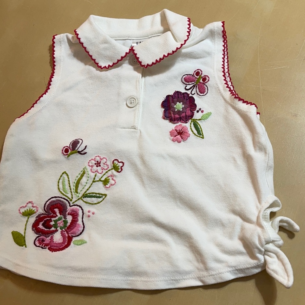 Baby girl 
Short sleeve tank